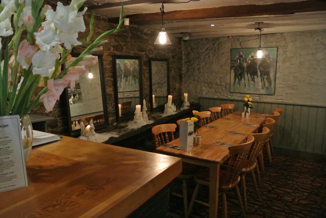 The Horse & Jockey Inn Knighton  Exterior foto